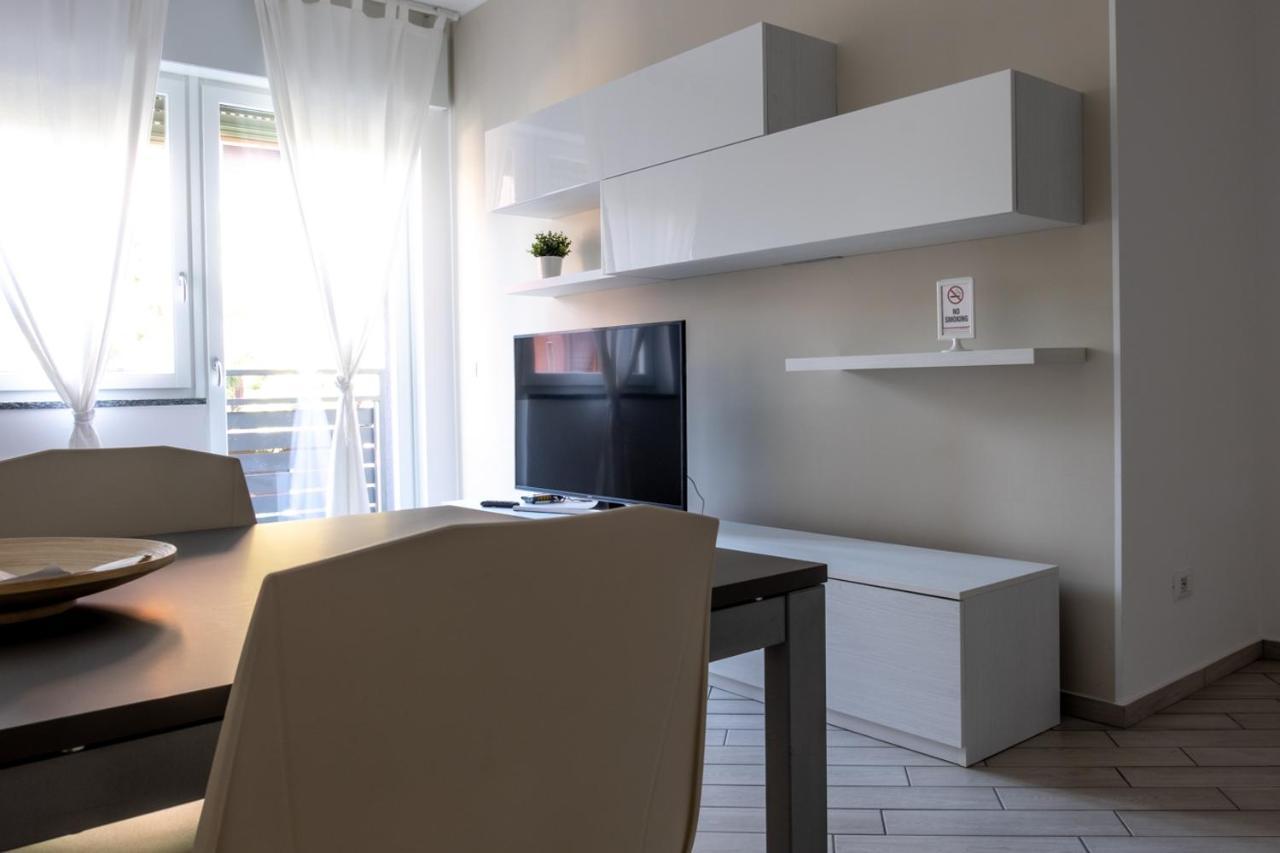 Home Hotel Сенаго Экстерьер фото