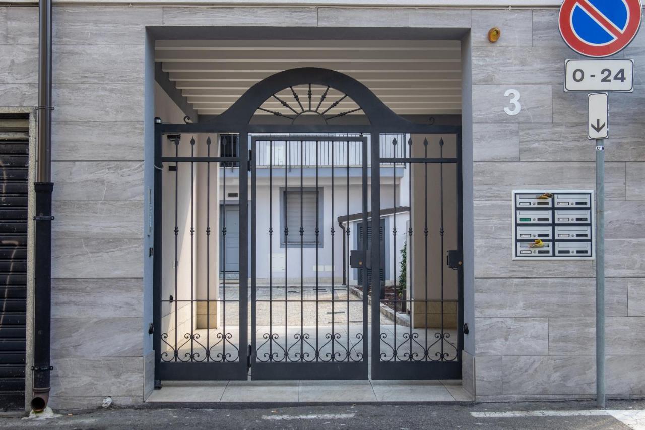 Home Hotel Сенаго Экстерьер фото