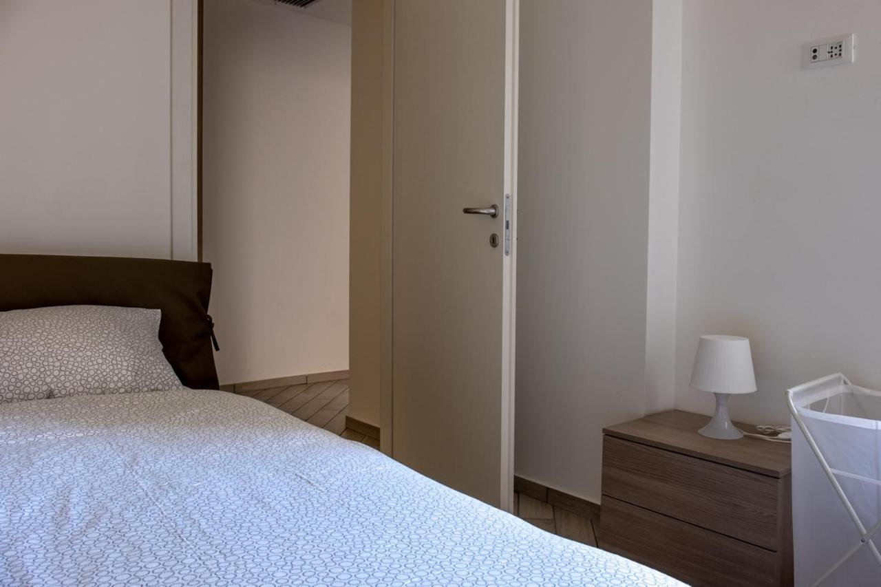 Home Hotel Сенаго Экстерьер фото